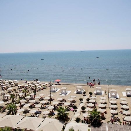 Split Rooftop Suites Durrës Eksteriør billede