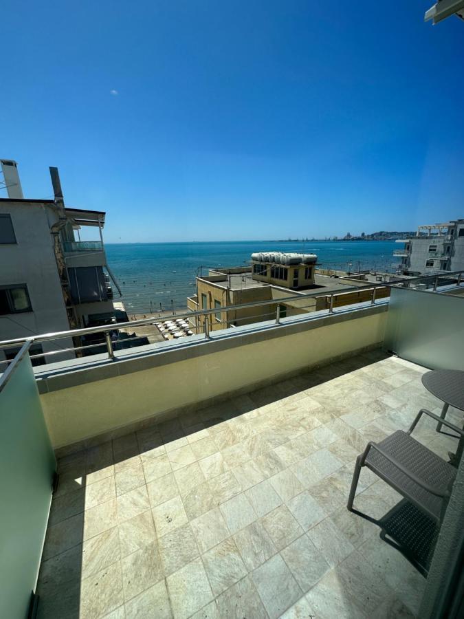Split Rooftop Suites Durrës Eksteriør billede