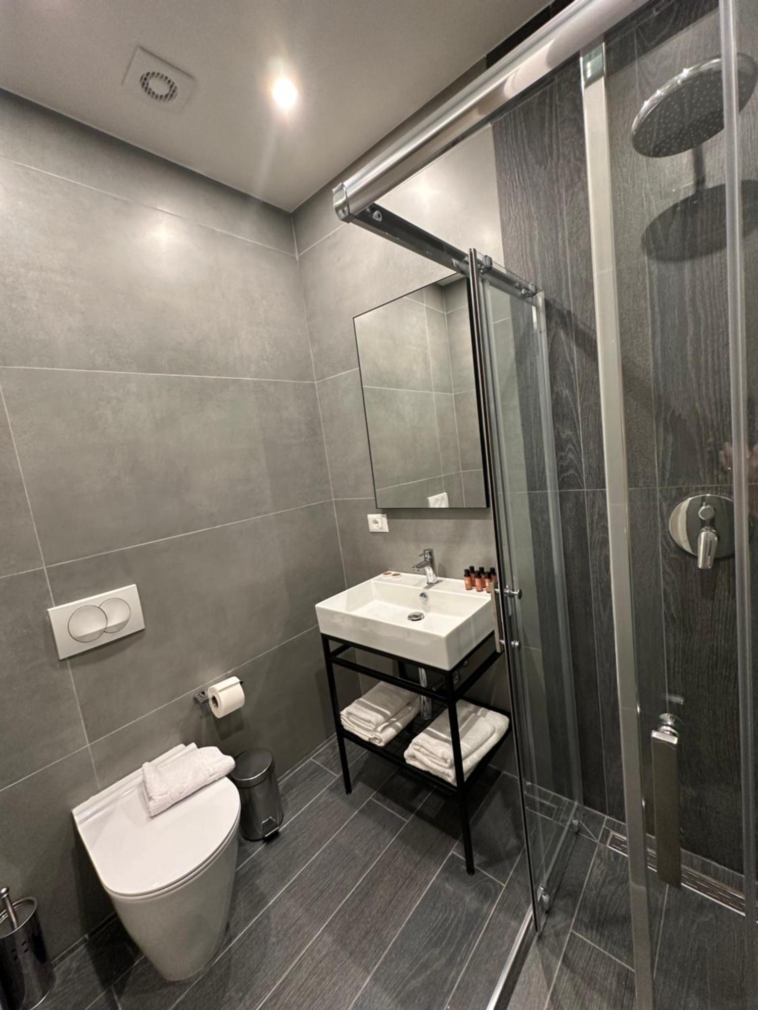 Split Rooftop Suites Durrës Eksteriør billede